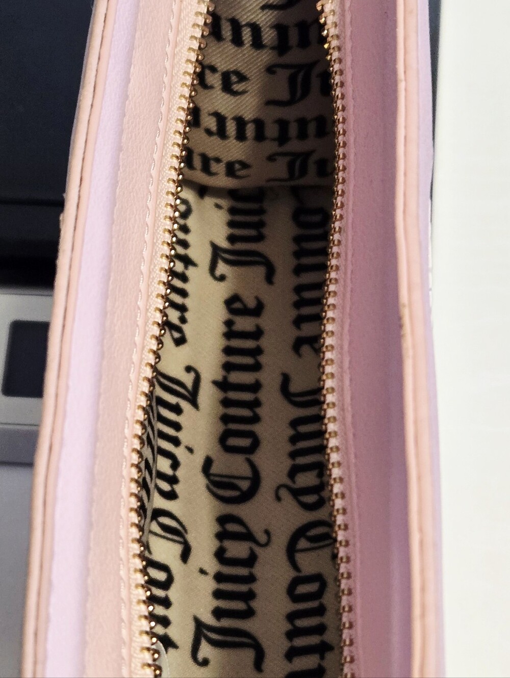 NEW Juicy Couture Pink Wrislet / Pouch Purse Handbag New with Tags 9"x6" - Picture 6 of 6